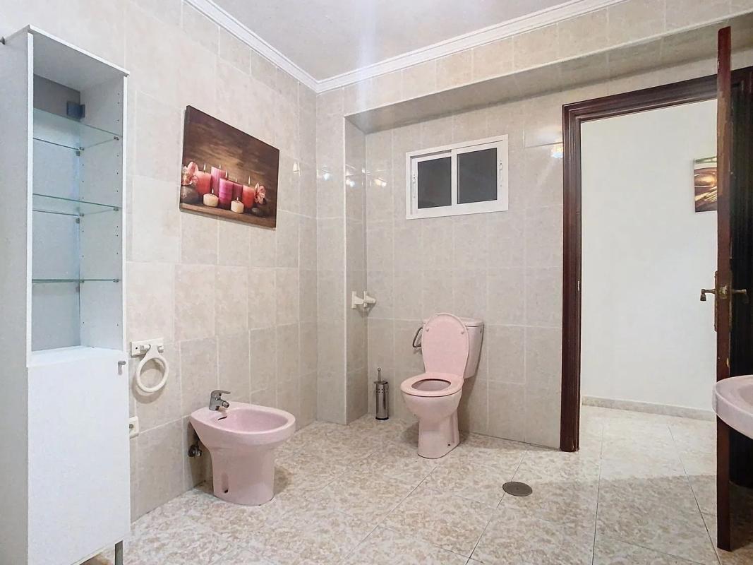 Sprzedaż niezależnego domku jednorodzinnego w  Calle Velarde, Benalmádena photo 3