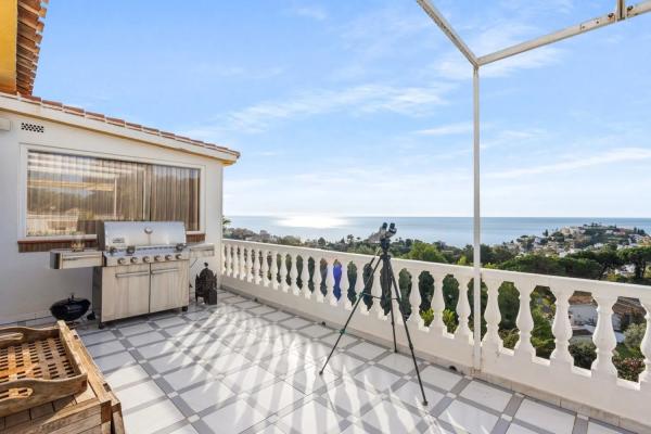 Chalet independiente en venta en Avenida de Benalmádena, 19 -1, Benalmádena thumbnail 2