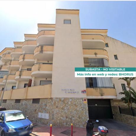 Duplex for sale in Calle Almuñécar, Benalmádena photo 2