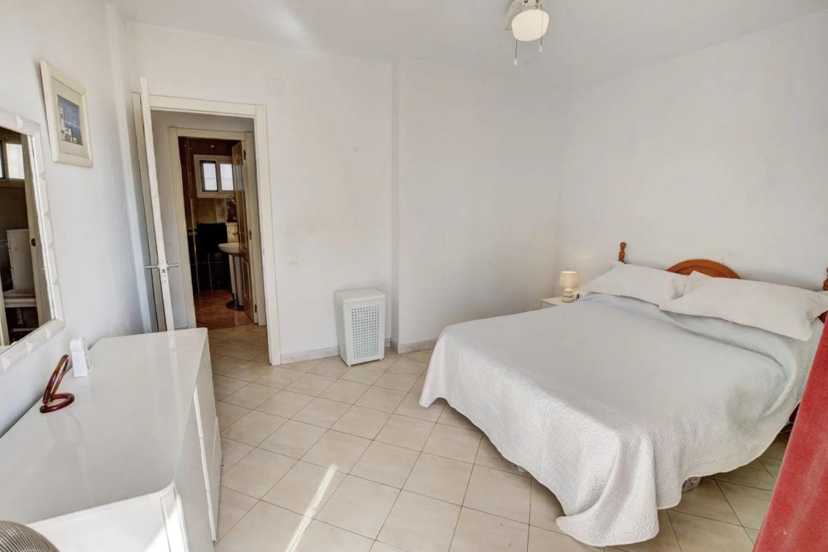 Продажа квартиры на Avenida Antonio Machado, 50, Бенальмадена
photo 3