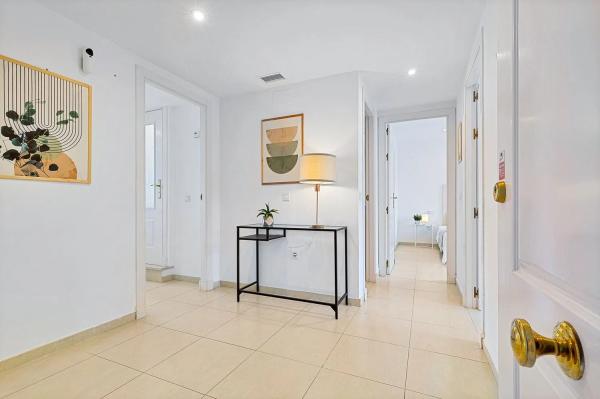 Duplex for sale in Calle Jabea, Benalmádena photo 2