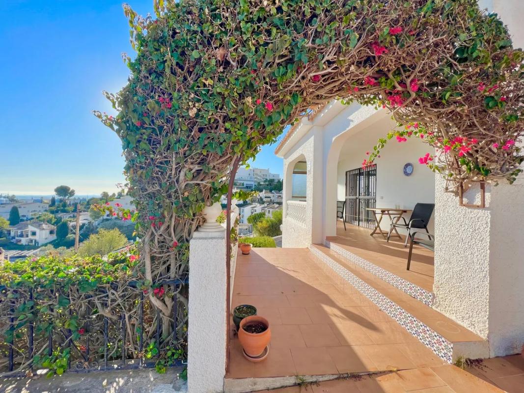 Sale of independent chalet in Calle berlin, Benalmádena
 photo 2