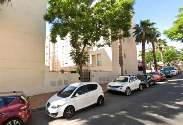Piso en venta en  Calle Bahía, Benalmádena photo 1