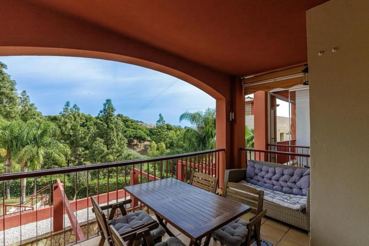Venta de piso en Barrio Zona Centro Comercial Torrequebrada, Benalmádena
photo 1