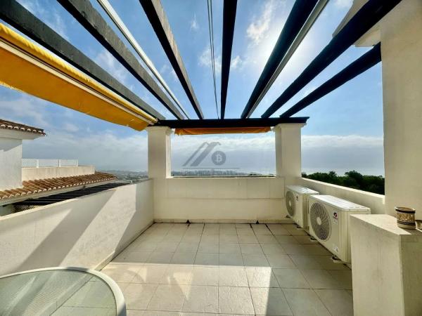 Penthouse na sprzedaż w Calle Vencejo, Benalmádena photo 1