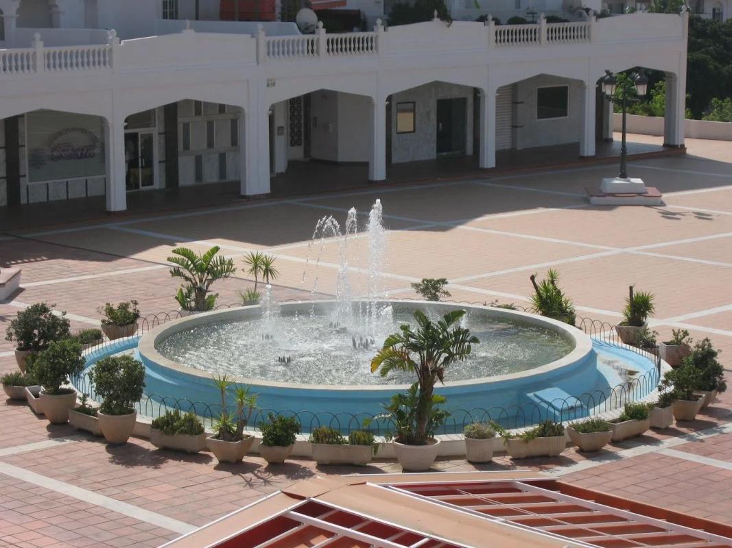 Sale of apartment in Avenida Ciudad de Melilla, Benalmádena
 photo 2