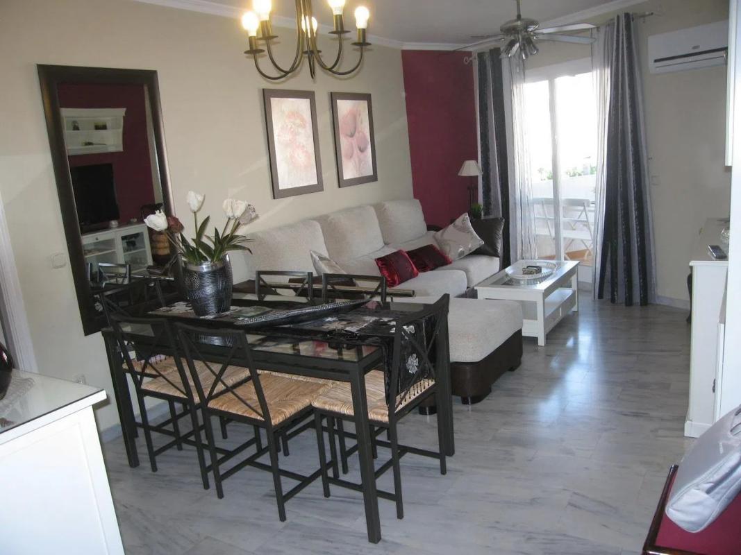 Sale of apartment in Avenida Ciudad de Melilla, Benalmádena
 photo 4