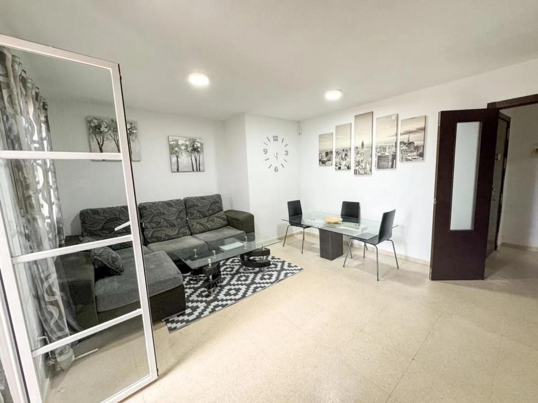 Sale of apartment in Avenida Aguamarina, Benalmádena
 photo 2