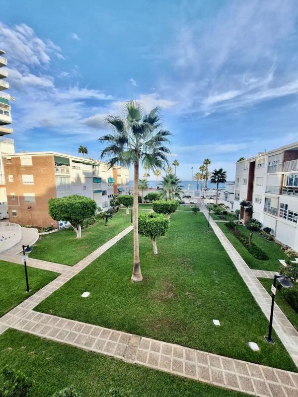 Sprzedaż mieszkania w Avenida Manuel Mena Palma, Benalmádena
photo 1