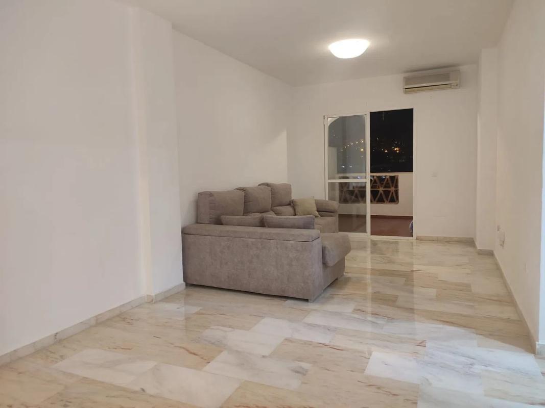 Venta de piso en Barrio Los Nadales - Tio Charles, Benalmádena
photo 3