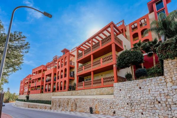 Piso en venta en Calle Vela s/n, Benalmádena photo 1