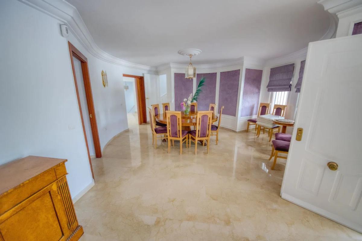 Sprzedaż niezależnego domku jednorodzinnego w AV PACIFICO DEL, Benalmádena photo 3