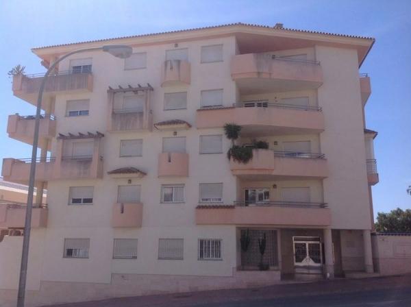 Продажа квартиры в  Avenida las Palmeras, Бенальмадена photo