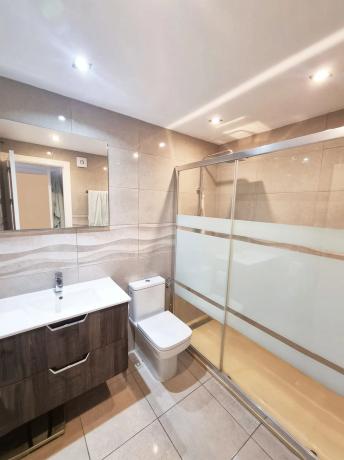 Piso en venta en  Arroyo de la Miel, Benalmádena photo 4