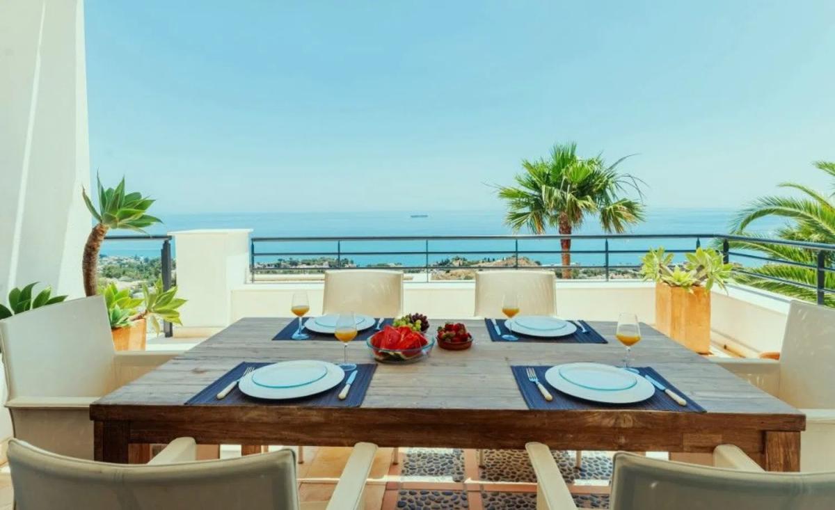 Sprzedaż niezależnego domku jednorodzinnego w  Calle Rododendro s/n, Benalmádena photo 4
