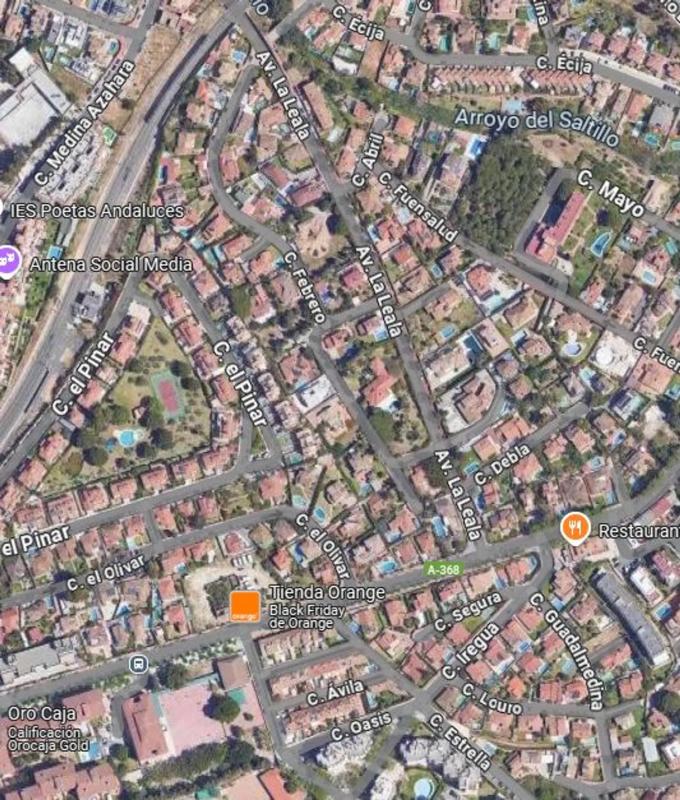 Продажа отдельного шале в Calle Fuensalud, Бенальмадена photo 1