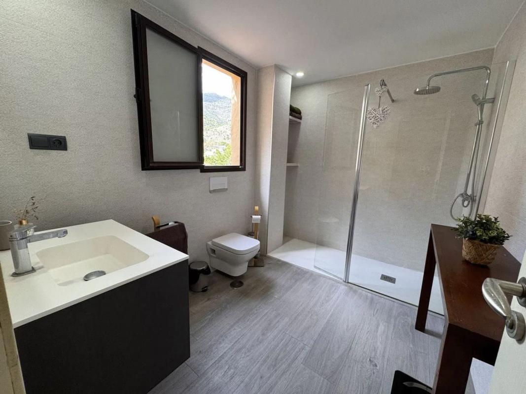 Продажа квартиры на Avenida de los Botijos, Бенальмадена
photo 3