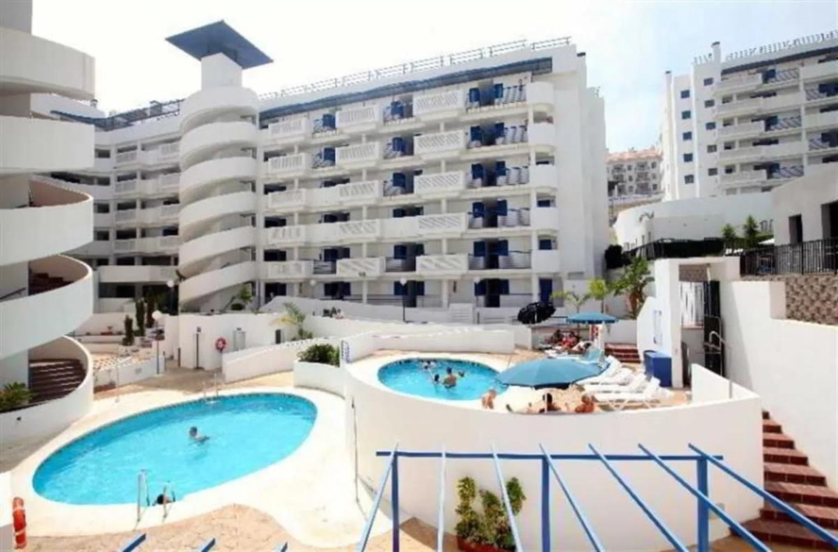 Venta de piso en Calle Torrealmádena, Benalmádena
 photo 3