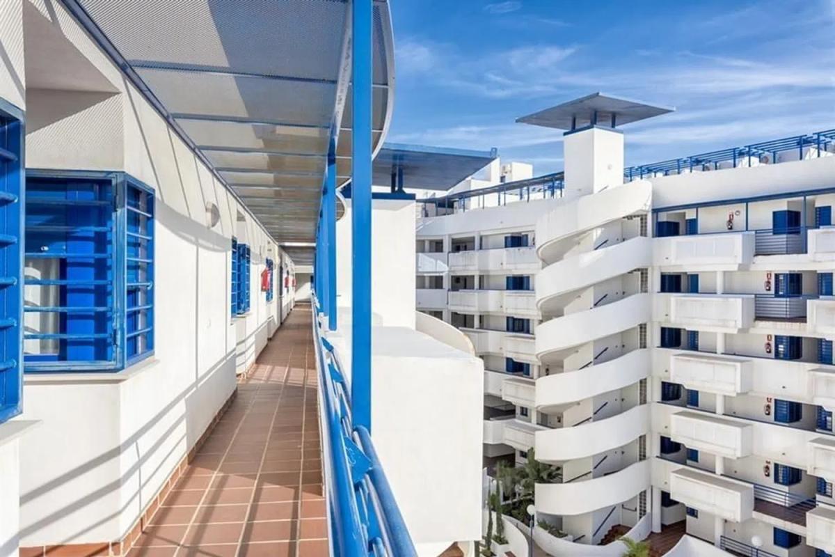 Venta de piso en Calle Torrealmádena, Benalmádena
 photo 5