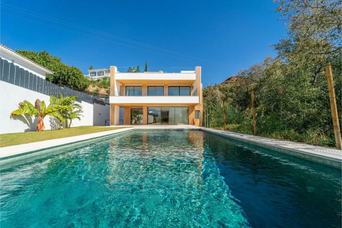 Sale of independent chalet in El Higuerón - Capellanía, Benalmádena
photo 1