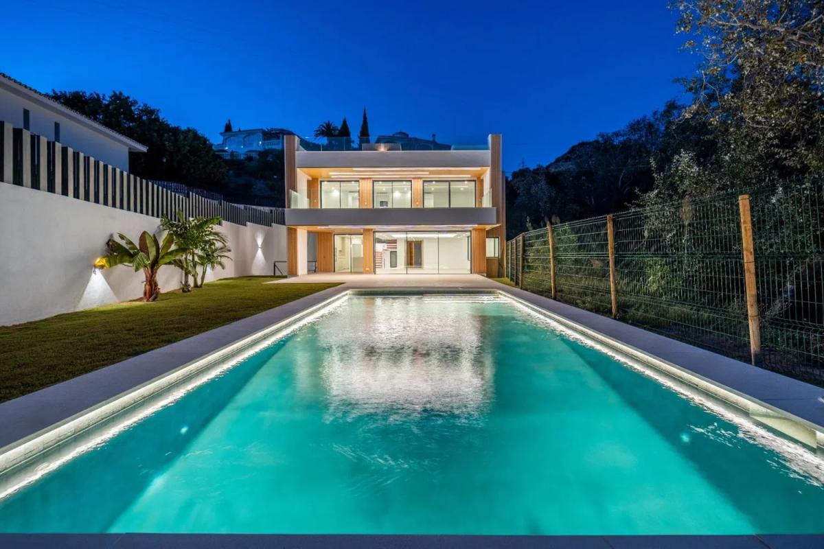 Sale of independent chalet in El Higuerón - Capellanía, Benalmádena
photo 2