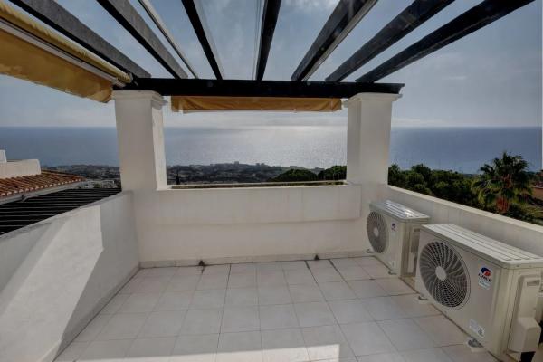 Penthouse na sprzedaż w Avenida Juan Luis Peralta, 20, Benalmádena photo 1