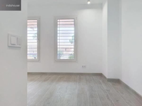 Продажа квартиры в Avenida Terramar Alto, Бенальмадена thumbnail 2