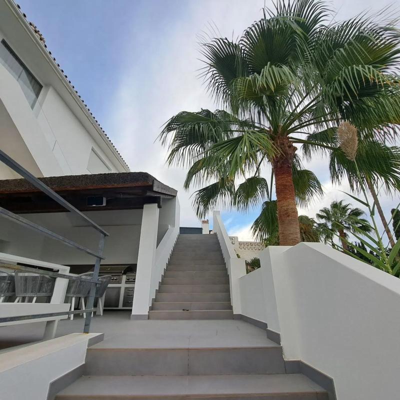 Sale of independent chalet in Calle Cilantro, 16, Benalmádena
photo 1