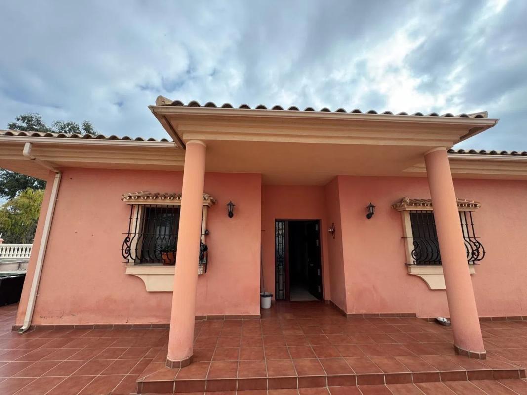 Sale of independent chalet in Arroyo de la Miel, Benalmádena
photo 1