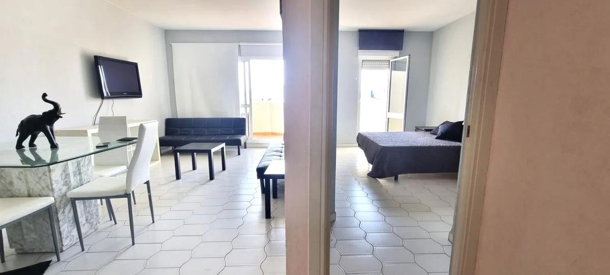 Venta de piso en Avenida Rocío Jurado, Benalmádena
photo 2
