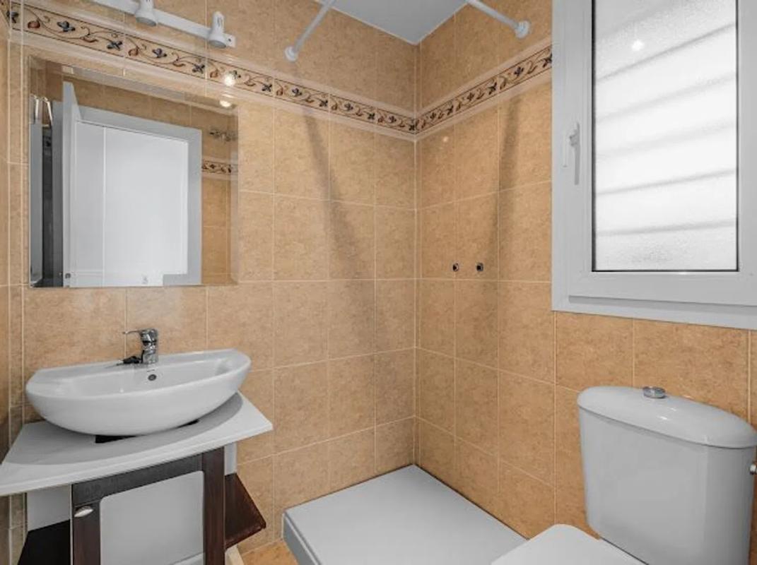 Venta de piso en Barrio Zona Centro Comercial Torrequebrada, Benalmádena
 photo 3