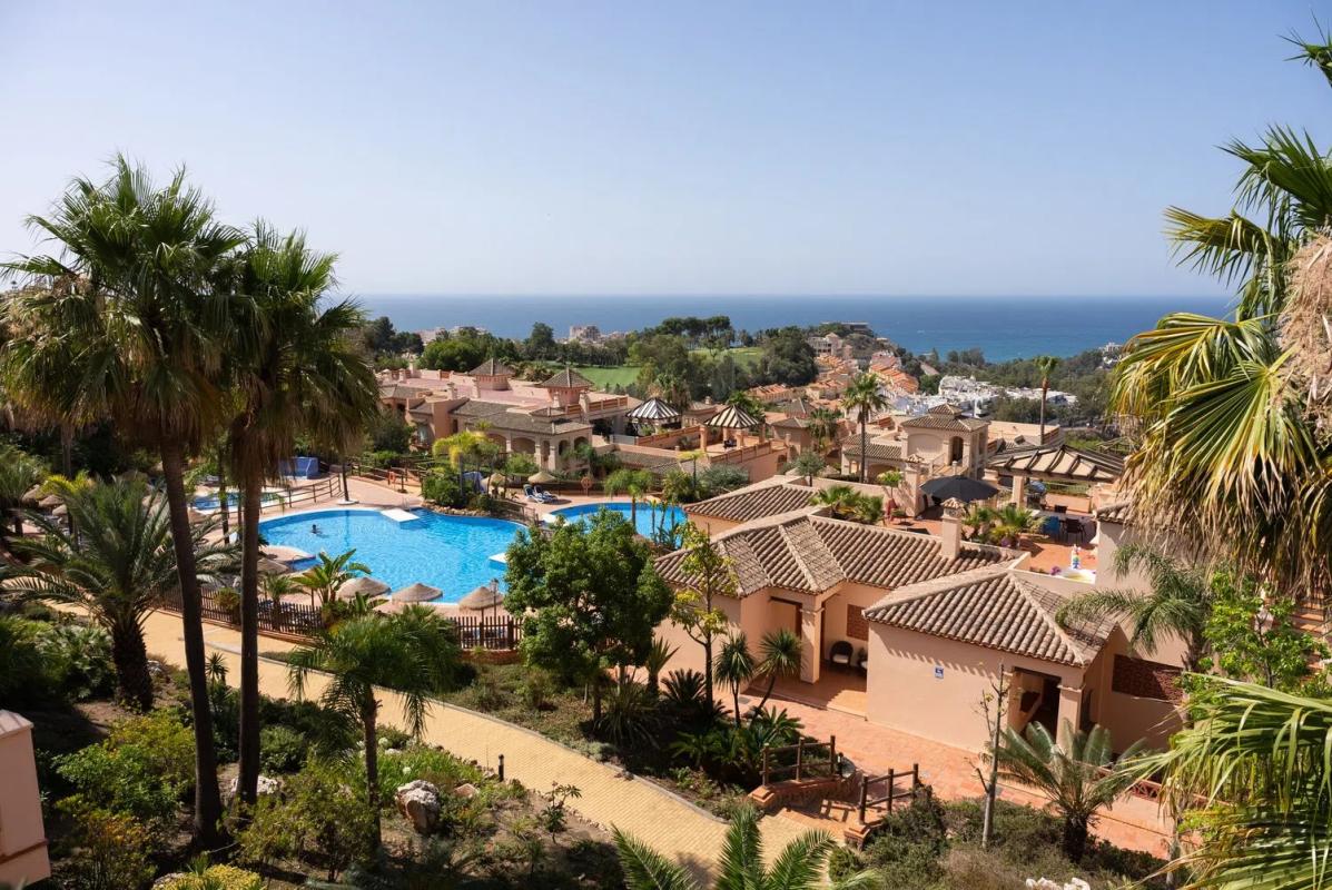 Venta de ático en  Ronda del Golf Este s/n, Benalmádena photo 2