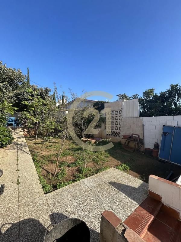 Sale of independent chalet in Avenida La constitucion, Benalmádena
photo 2