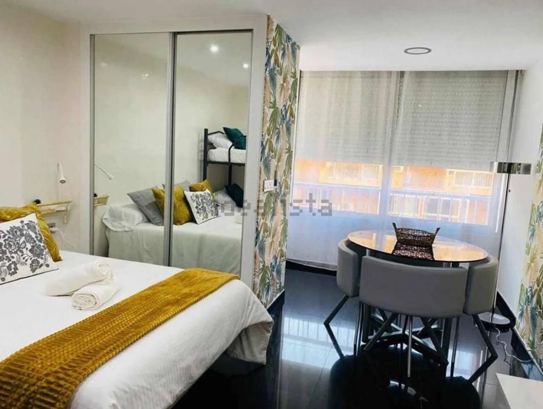 Venta de estudio en Avenida gamonal, Benalmádena photo 1