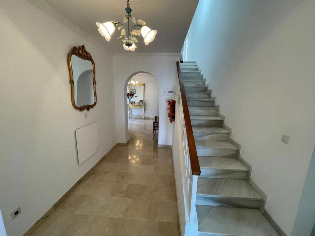 Sale of independent chalet in Calle Viena, Benalmádena
photo 5