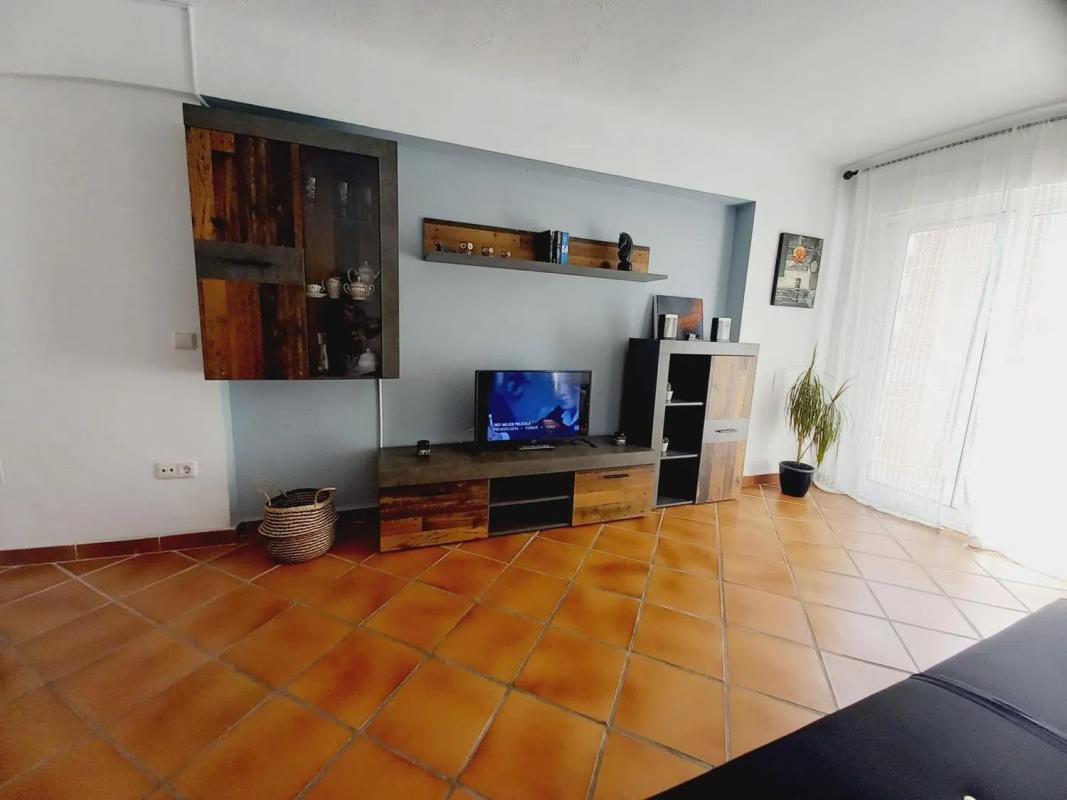 Venta de piso en Calle Luis Vives s/n, Benalmádena
photo 3