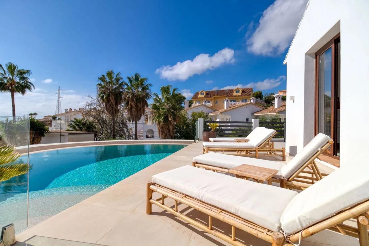 Sale of independent chalet in El Higuerón - Capellanía, Benalmádena
photo 2