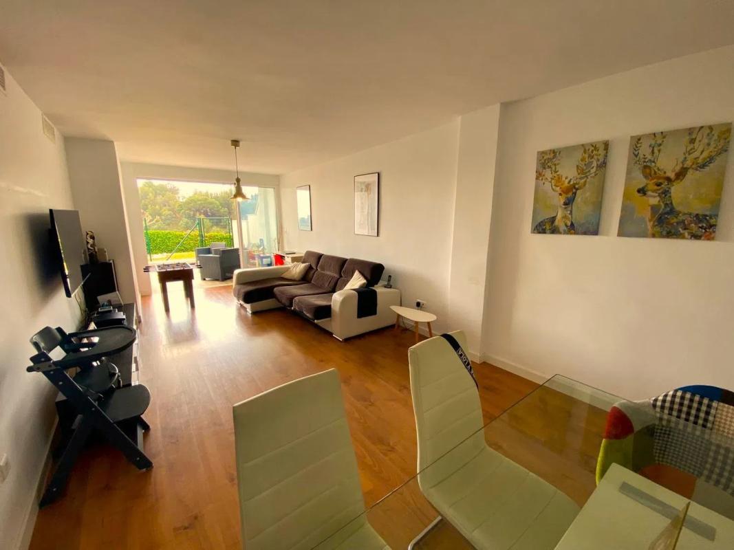 Продажа квартиры на Calle Heliotropo s/n, Бенальмадена
photo 3