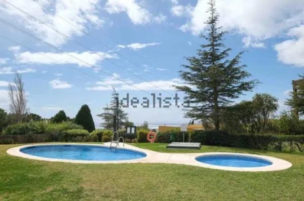Detached villa for sale in  Avenida del Higuerón, Benalmádena photo 2