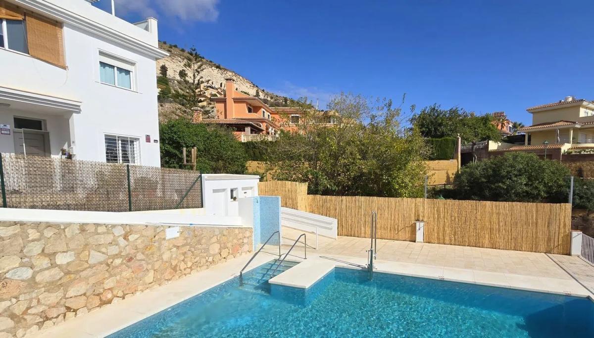 Sprzedaż niezależnego domku jednorodzinnego w Calle Monterrey s/n, Benalmádena photo 1