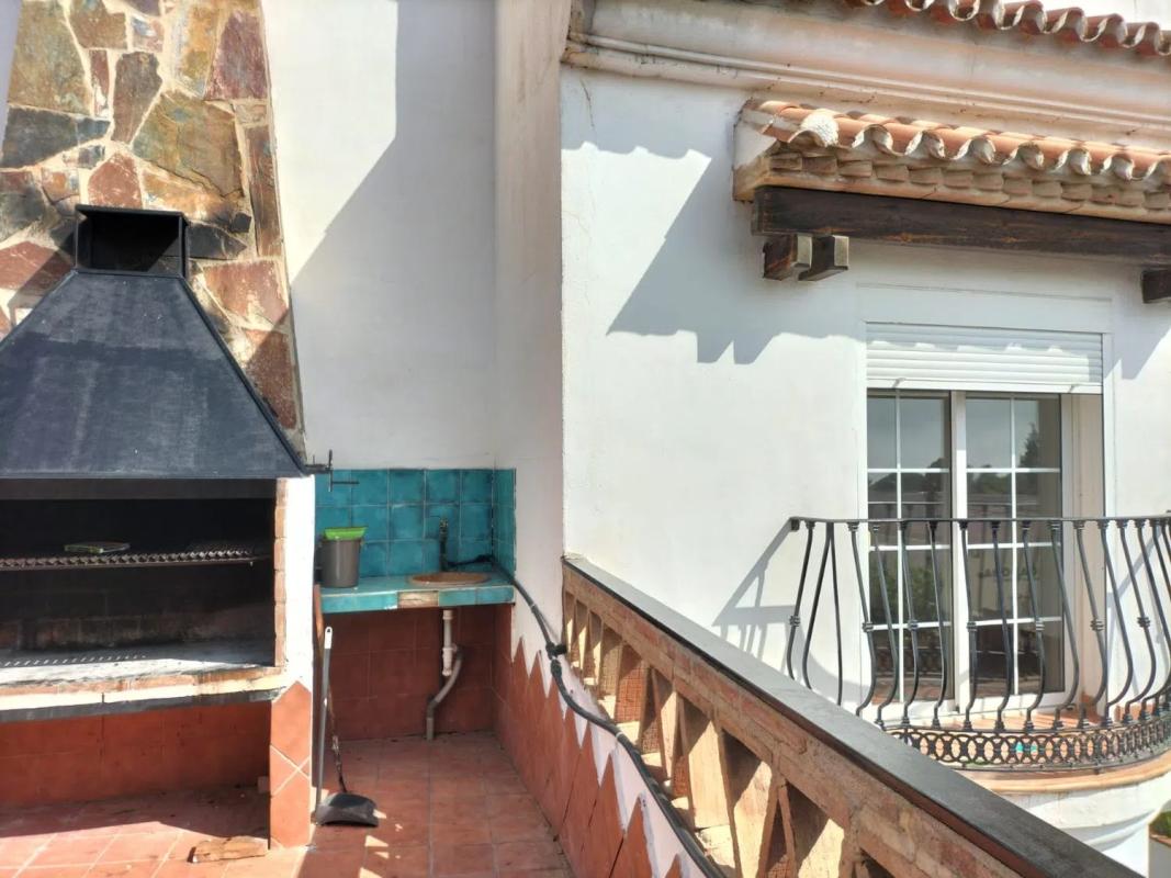 Sprzedaż niezależnego domku jednorodzinnego w Calle Italo Adanti, 3, Benalmádena photo 4