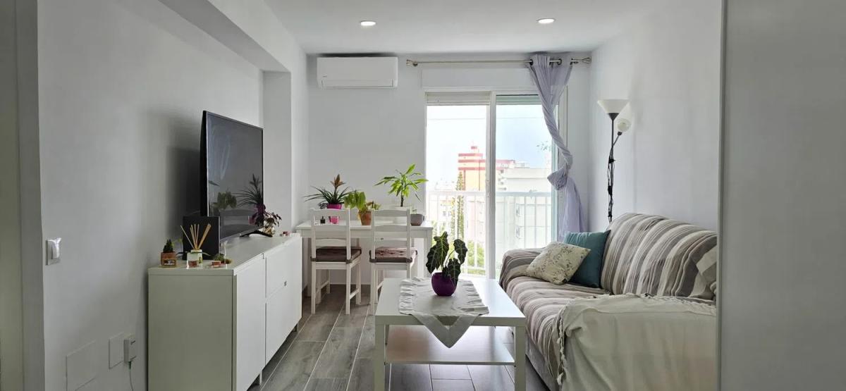 Venta de piso en Calle Luis Vives, 3, Benalmádena
photo 2