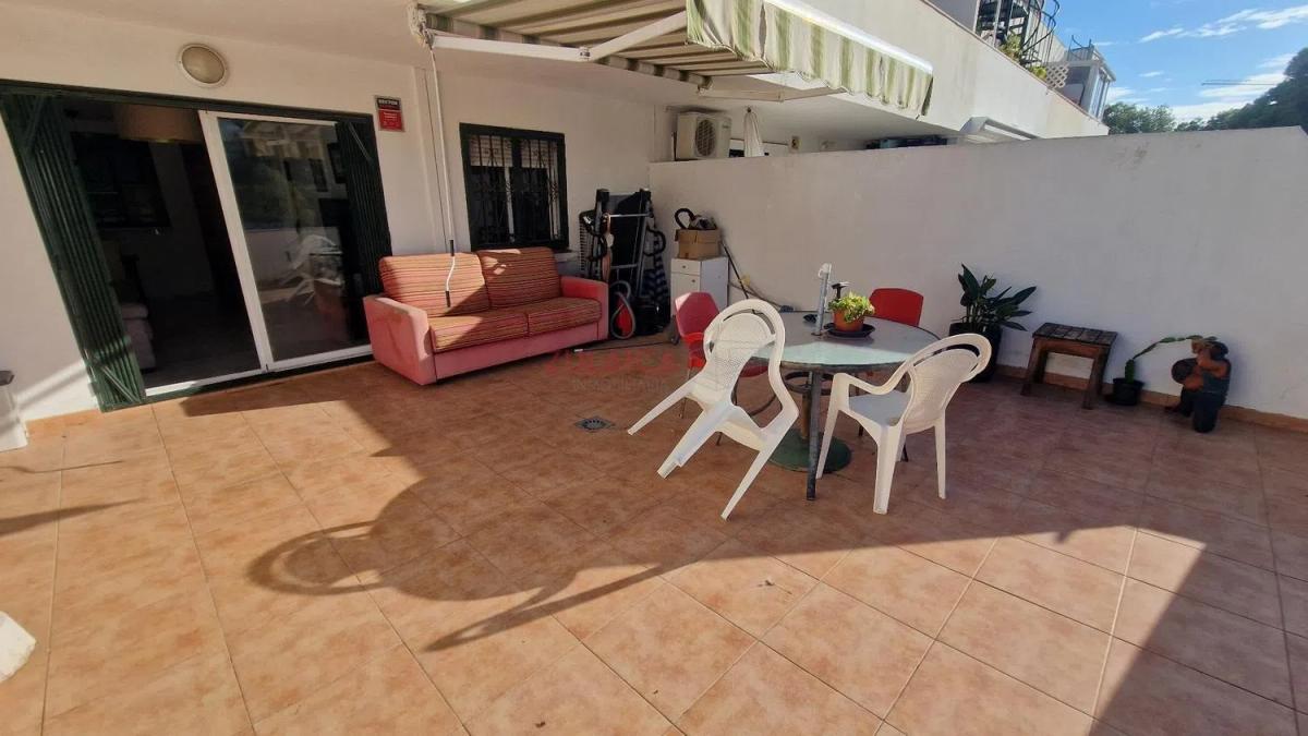 Sale of apartment in Barrio Nueva Torrequebrada, Benalmádena
 photo 2