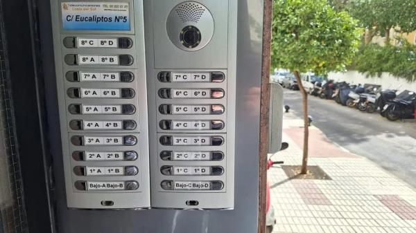Piso en venta en  Calle Eucalipto, Benalmádena photo 3