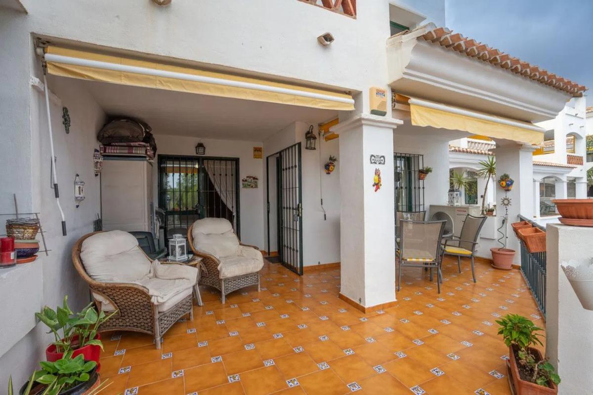 Sale of apartment in Camino de la Fuentezuela, Benalmádena
 photo 2