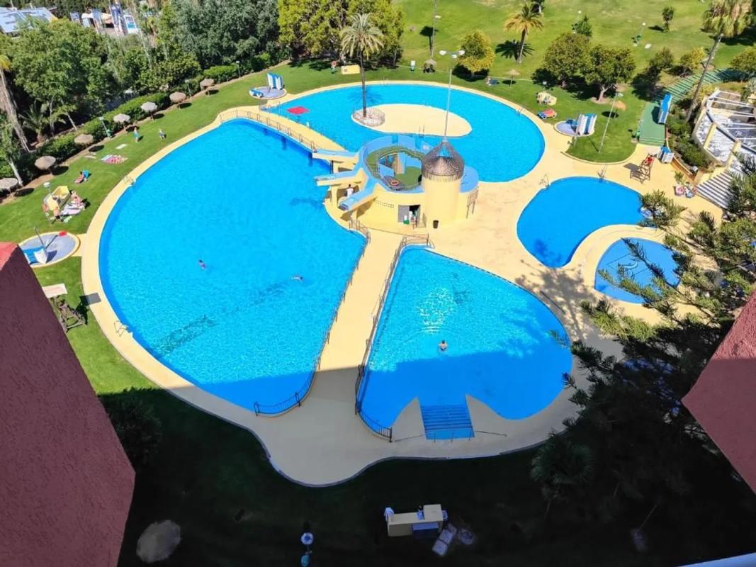 Venta de piso en Avenida Gamonal, 4, Benalmádena
 photo 3