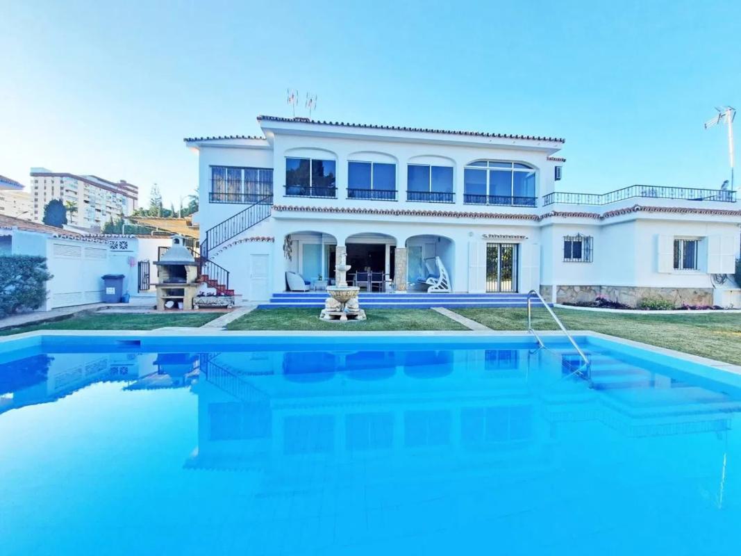 Venta de chalet independiente en Barrio Centro, Benalmádena
 photo 2