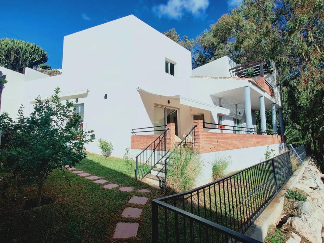 Sale of independent chalet in Calle Argos s/n, Benalmádena
photo 1