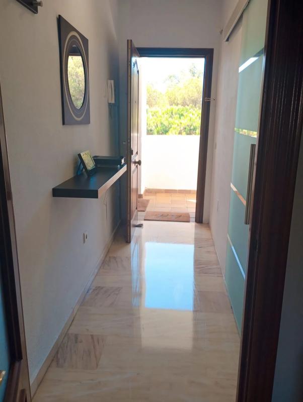 Продажа квартиры на Calle Muerdago, 5, Бенальмадена
photo 2