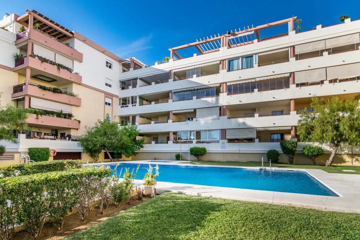 Venta de piso en Calle Ave Marina, 12, Benalmádena
photo 2